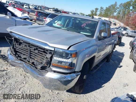 ✅ 2019 Chevrolet Silverado 1500 LT • VIN: 2GCRCPEC6K1155556 • Lot: 41034151. Wystawiony na IAAI z przebiegiem 104 669 mil. Bezpłatny archiwum sprzedaży aukcyjnych z USA i szczegółowy raport historii pojazdu na DreamBid. Zdjęcie 2.