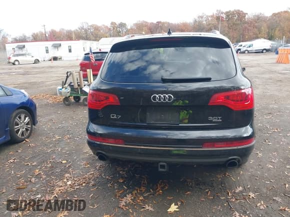 ✅ 2015 Audi Q7 Premium Plus • VIN: WA1LGAFE4FD030454 • Lot: 43647798. Wystawiony na IAAI z przebiegiem 161 147 mil. Bezpłatny archiwum sprzedaży aukcyjnych z USA i szczegółowy raport historii pojazdu na DreamBid. Zdjęcie 16.