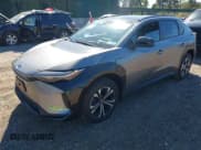 ✅ 2024 Toyota bZ4X XLE • VIN: JTMAAAAA4RA052656 • Лот: 43404984. Опубликован ранее на IAAI с пробегом 8 012 миль. Бесплатный доступ к архиву аукционных продаж из США и подробный отчёт об истории автомобиля на DreamBid. Изображение 20.