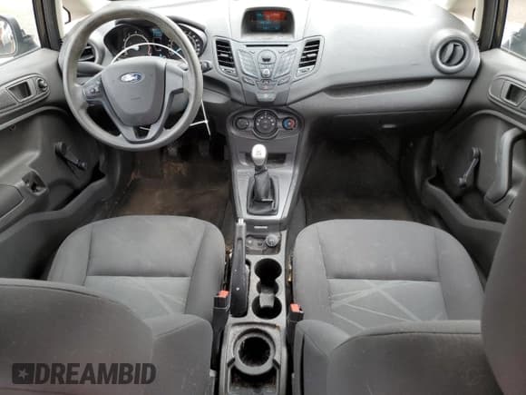 ✅ 2014 Ford Fiesta S • VIN: 3FADP4AJ1EM199730 • Lot: 55591605. Wystawiony na Copart z przebiegiem 149 969 mil. Bezpłatny archiwum sprzedaży aukcyjnych z USA i szczegółowy raport historii pojazdu na DreamBid. Zdjęcie 8.