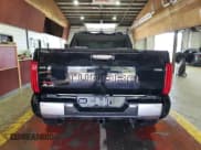 ✅ 2024 Toyota Tundra Limited • VIN: 5TFJA5EC2RX035791 • Лот: 69269235. Опубликован ранее на Copart с пробегом 12 793 миль. Бесплатный доступ к архиву аукционных продаж из США и подробный отчёт об истории автомобиля на DreamBid. Изображение 6.