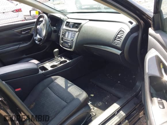 ✅ 2017 Nissan Altima SL • VIN: 1N4AL3AP8HC223556 • Lot: 42798336. Listed on IAAI with 198,966 mi. Free auction sales archive from the USA and detailed vehicle history report at DreamBid. Image 5.