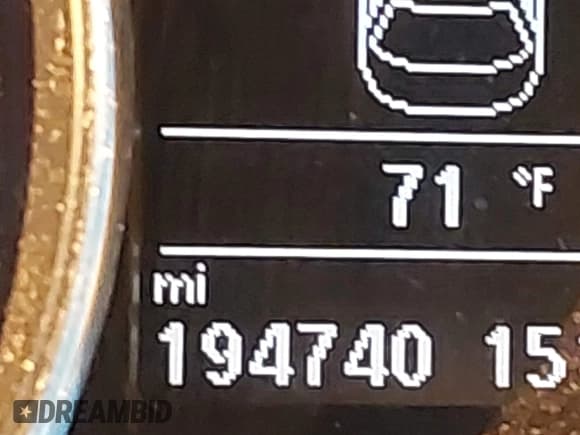 ✅ 2016 Volkswagen Passat S • VIN: 1VWAT7A38GC045805 • Lot: 43920292. Wystawiony na IAAI z przebiegiem 194 740 mil. Bezpłatny archiwum sprzedaży aukcyjnych z USA i szczegółowy raport historii pojazdu na DreamBid. Zdjęcie 15.