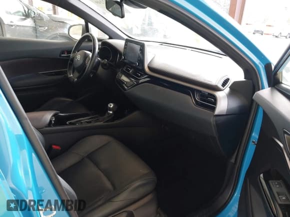 ✅ 2019 Toyota C-HR XLE • VIN: JTNKHMBX3K1029150 • Lot: 43332249. Listed on IAAI with 160,519 mi. Free auction sales archive from the USA and detailed vehicle history report at DreamBid. Image 5.