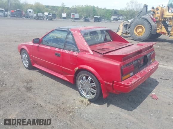 ✅ 1988 Toyota MR2 • VIN: JT2AW15J6J0126173 • Lot: 42098600. Listed on IAAI with 82,583 mi. Free auction sales archive from the USA and detailed vehicle history report at DreamBid. Image 3.