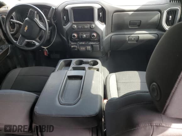 ✅ 2022 Chevrolet Silverado 2500HD LT • VIN: 1GC1YNEY2NF342112 • Lot: 92041275. Wystawiony na Copart z przebiegiem 61 076 mil. Bezpłatny archiwum sprzedaży aukcyjnych z USA i szczegółowy raport historii pojazdu na DreamBid. Zdjęcie 8.