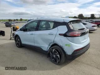 ✅ 2023 Chevrolet Bolt EV 2LT • VIN: 1G1FX6S03P4129609 • Lot: 46188345. Wystawiony na Copart z przebiegiem 22 025 mil. Bezpłatny archiwum sprzedaży aukcyjnych z USA i szczegółowy raport historii pojazdu na DreamBid. Zdjęcie 2.