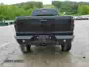 2005 Chevrolet Silverado 2500HD LT с VIN 1GCHK23205F844372, выставлен на аукционе Copart как лот 58010745 с пробегом 247 138 миль миль и Списание • Salvage title. История ставок и продаж доступна на DreamBid. Изображение 6.