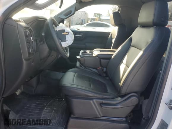 ✅ 2021 Chevrolet Silverado 1500 Work Truck • VIN: 3GCNYAEF0MG122084 • Lot: 41929055. Wystawiony na Copart z przebiegiem 49 147 mil. Bezpłatny archiwum sprzedaży aukcyjnych z USA i szczegółowy raport historii pojazdu na DreamBid. Zdjęcie 7.