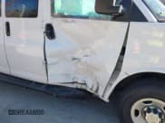 ✅ 2020 Chevrolet Express Passenger LT • VIN: 1GAZGPFG4L1209801 • Lot: 40992985. Listed on IAAI with 96,647 mi. Free auction sales archive from the USA and detailed vehicle history report at DreamBid. Image 6.