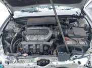 ✅ 2010 Acura TL • VIN: 19UUA9F27AA005530 • Lot: 41538022. Wystawiony na IAAI z przebiegiem 145 080 mil. Bezpłatny archiwum sprzedaży aukcyjnych z USA i szczegółowy raport historii pojazdu na DreamBid. Zdjęcie 10.