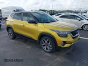 ✅ 2022 Kia Seltos SX • VIN: KNDETCA20N7335451 • Lot: 42621768. Listed on IAAI with 54,099 mi. Free auction sales archive from the USA and detailed vehicle history report at DreamBid. Image 1.