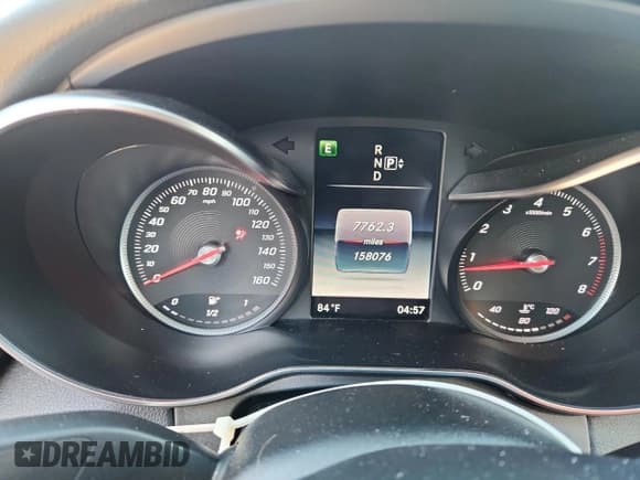 ✅ 2015 Mercedes-Benz C 300 • VIN: 55SWF4KB8FU018298 • Лот: 91368045. Опубликован ранее на Copart с пробегом 158 076 миль. Бесплатный доступ к архиву аукционных продаж из США и подробный отчёт об истории автомобиля на DreamBid. Изображение 9.