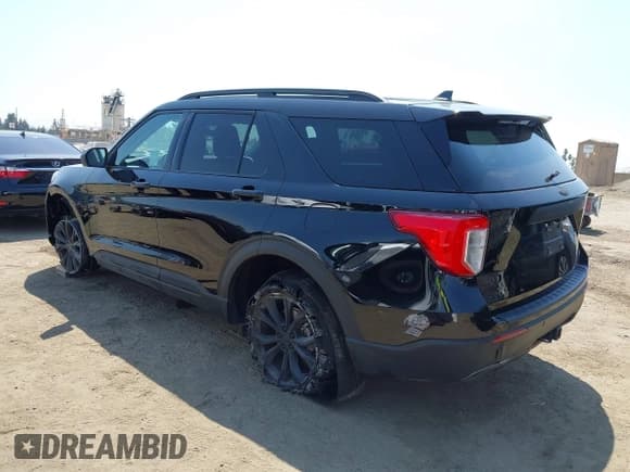 ✅ 2023 Ford Explorer XLT • VIN: 1FMSK8DH9PGB77483 • Лот: 42959799. Опубликован ранее на IAAI с пробегом 20 269 миль. Бесплатный доступ к архиву аукционных продаж из США и подробный отчёт об истории автомобиля на DreamBid. Изображение 3.