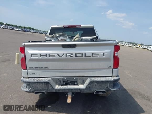 ✅ 2022 Chevrolet Silverado 1500 LT Trail Boss • VIN: 3GCPYFED3NG210844 • Lot: 42403476. Wystawiony na IAAI z przebiegiem 14 197 mil. Bezpłatny archiwum sprzedaży aukcyjnych z USA i szczegółowy raport historii pojazdu na DreamBid. Zdjęcie 17.