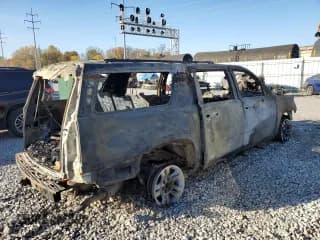 ✅ 2016 Chevrolet Suburban LT • VIN: 1GNSKHKC3GR460890 • Lot: 77609254. Wystawiony na Copart z przebiegiem Nie podano. Bezpłatny archiwum sprzedaży aukcyjnych z USA i szczegółowy raport historii pojazdu na DreamBid. Zdjęcie 3.