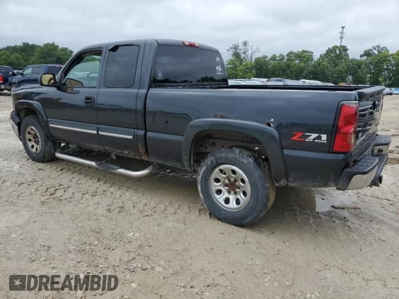 ✅ 2005 Chevrolet Silverado 1500 Z71 • VIN: 2GCEK19B551134458 • Лот: 67520654. Опубликован ранее на Copart с пробегом 264 865 миль. Бесплатный доступ к архиву аукционных продаж из США и подробный отчёт об истории автомобиля на DreamBid. Изображение 2.