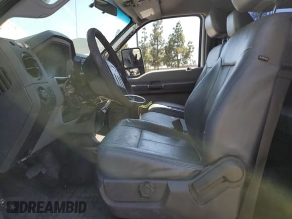 ✅ 2015 Ford F-350 XL • VIN: 1FT7W3AT7FEB62369 • Лот: 63364314. Опубликован ранее на Copart с пробегом Не указан. Бесплатный доступ к архиву аукционных продаж из США и подробный отчёт об истории автомобиля на DreamBid. Изображение 7.