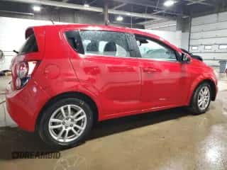 2012 Chevrolet Sonic LT с VIN 1G1JC6SH3C4217243, выставлен на аукционе Copart как лот 67644534 с пробегом Не указан миль и Списание • Salvage title. История ставок и продаж доступна на DreamBid. Изображение 3.