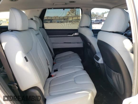 ✅ 2023 Hyundai Palisade SEL • VIN: KM8R44GE4PU607487 • Лот: 81685134. Опубликован ранее на Copart с пробегом 16 311 миль. Бесплатный доступ к архиву аукционных продаж из США и подробный отчёт об истории автомобиля на DreamBid. Изображение 11.