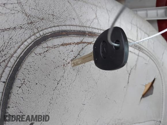 ✅ 2006 Hyundai Azera SE • VIN: KMHFC46F26A048795 • Lot: 43503382. Listed on IAAI with 172,785 mi. Free auction sales archive from the USA and detailed vehicle history report at DreamBid. Image 11.