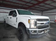 ✅ 2019 Ford F-250 King Ranch • VIN: 1FT7W2BT4KEG55154 • Lot: 43465995. Wystawiony na IAAI z przebiegiem 96 801 mil. Bezpłatny archiwum sprzedaży aukcyjnych z USA i szczegółowy raport historii pojazdu na DreamBid. Zdjęcie 1.
