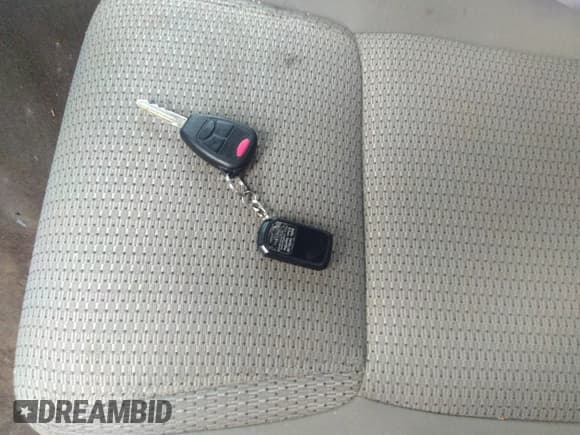 ✅ 2007 Jeep Commander Sport • VIN: 1J8HG48N17C550251 • Lot: 42506732. Listed on IAAI with 143,329 mi. Free auction sales archive from the USA and detailed vehicle history report at DreamBid. Image 11.