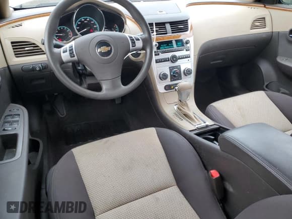 ✅ 2009 Chevrolet Malibu 1LT • VIN: 1G1ZH57B89F261013 • Lot: 67862734. Listed on Copart with 37,824 mi. Free auction sales archive from the USA and detailed vehicle history report at DreamBid. Image 8.