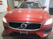 ✅ 2019 Volvo S60 Momentum • VIN: 7JRA22TK7KG015775 • Лот: 69816965. Опубликован ранее на Copart с пробегом 115 475 миль. Бесплатный доступ к архиву аукционных продаж из США и подробный отчёт об истории автомобиля на DreamBid. Изображение 5.