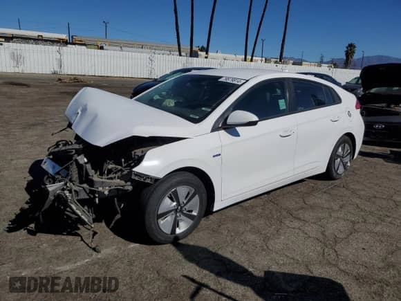 2017 Hyundai Ioniq Blue с VIN KMHC65LC4HU040015, выставлен на аукционе Copart как лот 79879814 с пробегом 115 452 миль миль и Списание • Salvage title. История ставок и продаж доступна на DreamBid. Изображение 1.