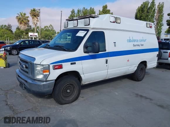 ✅ 2011 Ford Econoline Cargo Commercial • VIN: 1FDSS3EL8BDB29523 • Lot: 42516889. Listed on IAAI with 453,588 mi. Free auction sales archive from the USA and detailed vehicle history report at DreamBid. Image 2.