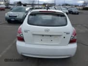 ✅ 2010 Hyundai Accent GS • VIN: KMHCM3AC1AU163662 • Лот: 53574705. Опубликован ранее на Copart с пробегом 115 858 миль. Бесплатный доступ к архиву аукционных продаж из США и подробный отчёт об истории автомобиля на DreamBid. Изображение 6.
