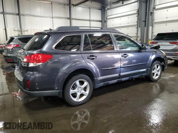 ✅ 2012 Subaru Outback Limited • VIN: 4S4BRCLCXC3223859 • Lot: 92429975. Wystawiony na Copart z przebiegiem 133 243 mil. Bezpłatny archiwum sprzedaży aukcyjnych z USA i szczegółowy raport historii pojazdu na DreamBid. Zdjęcie 3.