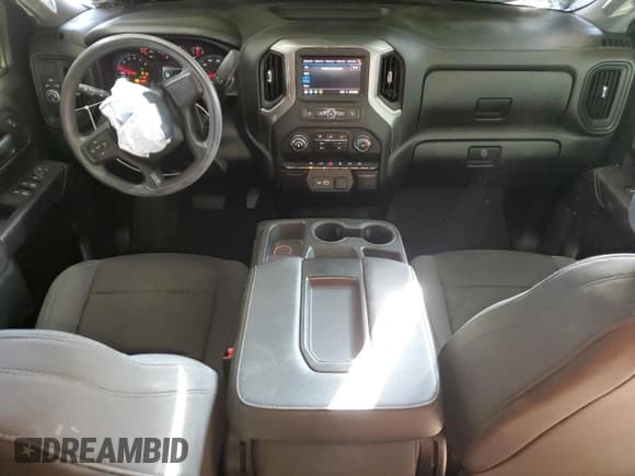 ✅ 2021 Chevrolet Silverado 1500 Custom • VIN: 1GCRWBEK7MZ366602 • Lot: 79965274. Wystawiony na Copart z przebiegiem 62 679 mil. Bezpłatny archiwum sprzedaży aukcyjnych z USA i szczegółowy raport historii pojazdu na DreamBid. Zdjęcie 8.