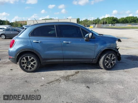 ✅ 2017 FIAT 500X Urbana Edition • VIN: ZFBCFXCBXHP611905 • Lot: 42563046. Wystawiony na IAAI z przebiegiem 44 115 mil. Bezpłatny archiwum sprzedaży aukcyjnych z USA i szczegółowy raport historii pojazdu na DreamBid. Zdjęcie 14.