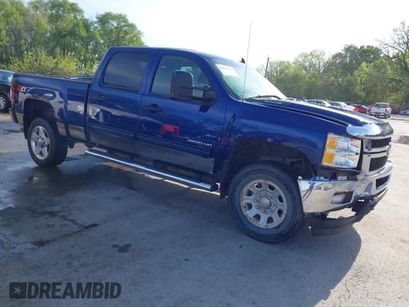 ✅ 2013 Chevrolet Silverado 2500HD LT • VIN: 1GC1KXCG1DF130999 • Lot: 42080914. Listed on IAAI with 366,141 mi. Free auction sales archive from the USA and detailed vehicle history report at DreamBid. Image 1.