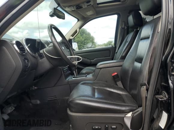 ✅ 2007 Ford Explorer Limited • VIN: 1FMEU75E47UA68520 • Лот: 69399554. Опубликован ранее на Copart с пробегом 171 705 миль. Бесплатный доступ к архиву аукционных продаж из США и подробный отчёт об истории автомобиля на DreamBid. Изображение 7.