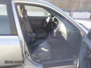 ✅ 2005 Hyundai Elantra GLS • VIN: KMHDN56D85U132543 • Lot: 41412307. Wystawiony na IAAI z przebiegiem 153 081 mil. Bezpłatny archiwum sprzedaży aukcyjnych z USA i szczegółowy raport historii pojazdu na DreamBid. Zdjęcie 5.