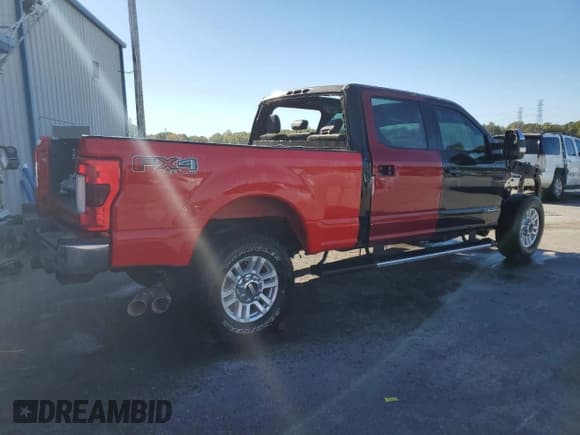 ✅ 2017 Ford F-250 Lariat • VIN: 1FT7W2BT8HEF30330 • Lot: 89655425. Listed on Copart with Not provided. Free auction sales archive from the USA and detailed vehicle history report at DreamBid. Image 3.