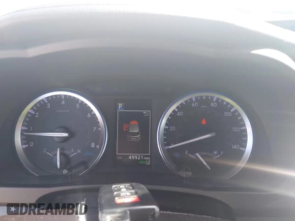 ✅ 2019 Toyota Highlander Limited • VIN: 5TDDZRFH9KS972799 • Lot: 42675544. Wystawiony na IAAI z przebiegiem 49 921 mil. Bezpłatny archiwum sprzedaży aukcyjnych z USA i szczegółowy raport historii pojazdu na DreamBid. Zdjęcie 7.