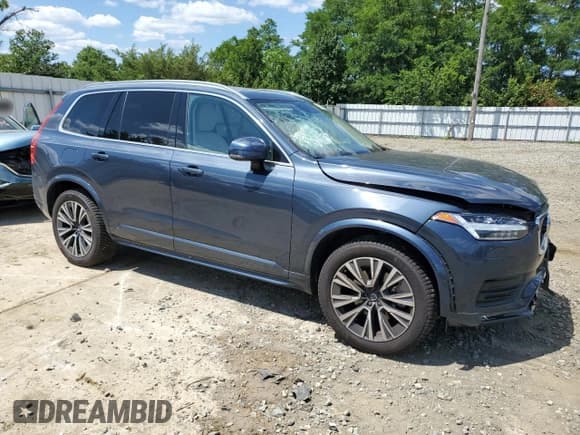 ✅ 2022 Volvo XC90 Momentum • VIN: YV4102PK5N1854651 • Lot: 68136515. Listed on Copart with 51,953 mi. Free auction sales archive from the USA and detailed vehicle history report at DreamBid. Image 4.
