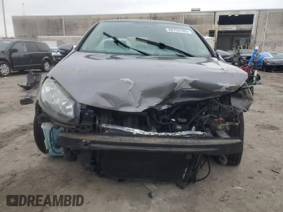 ✅ 2012 Volkswagen Golf • VIN: WVWAB7AJXCW311614 • Lot: 88753185. Wystawiony na Copart z przebiegiem 73 304 mil. Bezpłatny archiwum sprzedaży aukcyjnych z USA i szczegółowy raport historii pojazdu na DreamBid. Zdjęcie 5.