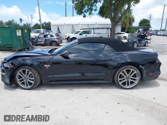 ✅ 2020 Ford Mustang GT Premium • VIN: 1FATP8FF4L5129505 • Lot: 42764478. Listed on IAAI with 71,197 mi. Free auction sales archive from the USA and detailed vehicle history report at DreamBid. Image 14.