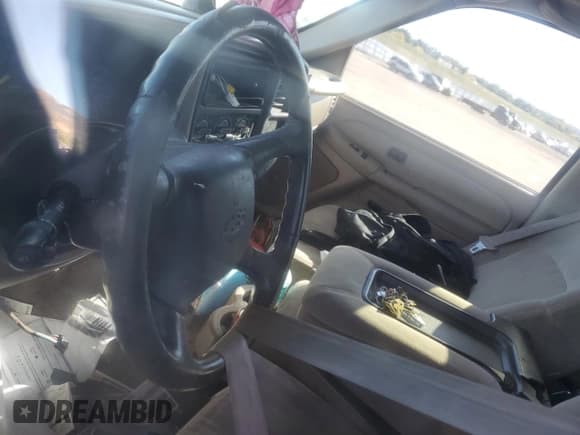 ✅ 2001 Chevrolet Silverado 1500 LS • VIN: 1GCEC19VX1Z203766 • Lot: 85177835. Listed on Copart with Not provided. Free auction sales archive from the USA and detailed vehicle history report at DreamBid. Image 8.