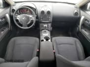 ✅ 2014 Nissan Rogue S • VIN: JN8AS5MV9EW710976 • Lot: 93564525. Wystawiony na Copart z przebiegiem 161 825 mil. Bezpłatny archiwum sprzedaży aukcyjnych z USA i szczegółowy raport historii pojazdu na DreamBid. Zdjęcie 8.