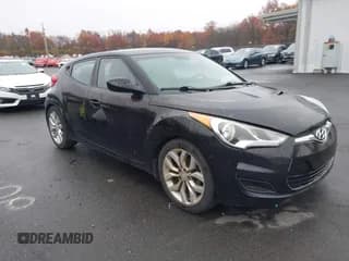 ✅ 2013 Hyundai Veloster w/Black Int • VIN: KMHTC6AD3DU124007 • Lot: 43653071. Wystawiony na IAAI z przebiegiem 128 114 mil. Bezpłatny archiwum sprzedaży aukcyjnych z USA i szczegółowy raport historii pojazdu na DreamBid. Zdjęcie 1.