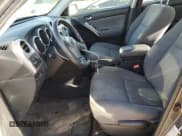 ✅ 2007 Toyota Matrix XR • VIN: 2T1KR30E27C674890 • Lot: 84801095. Listed on Copart with 202,041 mi. Free auction sales archive from the USA and detailed vehicle history report at DreamBid. Image 7.