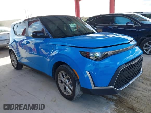 ✅ 2025 Kia Soul LX • VIN: KNDJ23AU4S7246240 • Lot: 41191905. Listed on IAAI with 3,918 mi. Free auction sales archive from the USA and detailed vehicle history report at DreamBid. Image 14.