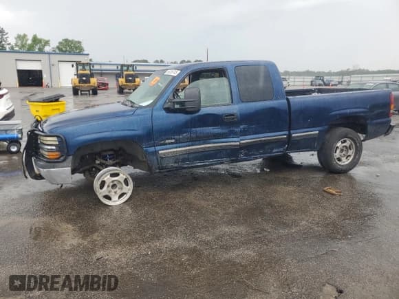 ✅ 2000 Chevrolet Silverado 1500 LT • VIN: 1GCEC19T3YZ181389 • Лот: 56209745. Опубликован ранее на Copart с пробегом Не указан. Бесплатный доступ к архиву аукционных продаж из США и подробный отчёт об истории автомобиля на DreamBid. Изображение 1.