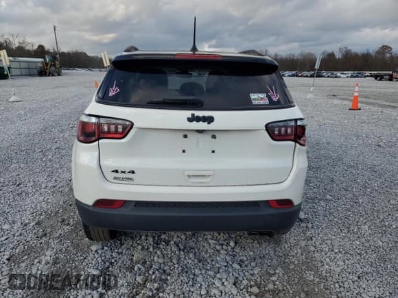 ✅ 2019 Jeep Compass Altitude • VIN: 3C4NJDBB6KT754695 • Lot: 92608225. Listed on Copart with 84,077 mi. Free auction sales archive from the USA and detailed vehicle history report at DreamBid. Image 6.